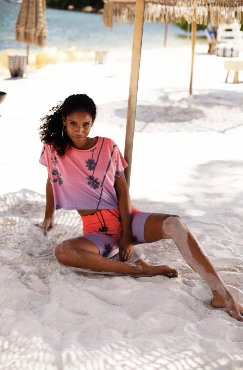 Palm Pink Premium Crop